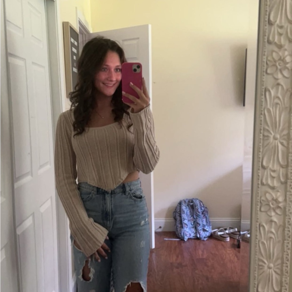 Kendall & Kylie Cream V-Neck Sweater